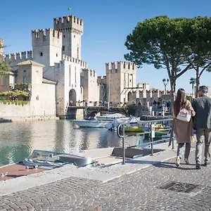 https://sirmione-appartement-residenz-cesare.it-lombardy.com