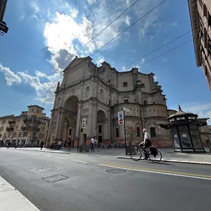 https://claretta.emilia-romagnahotels.net